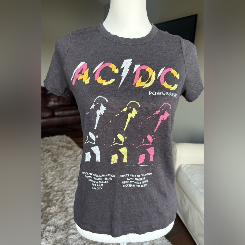 Chaser XS AC/DC Black Graphic Short Sleeve Band Tee Shirt